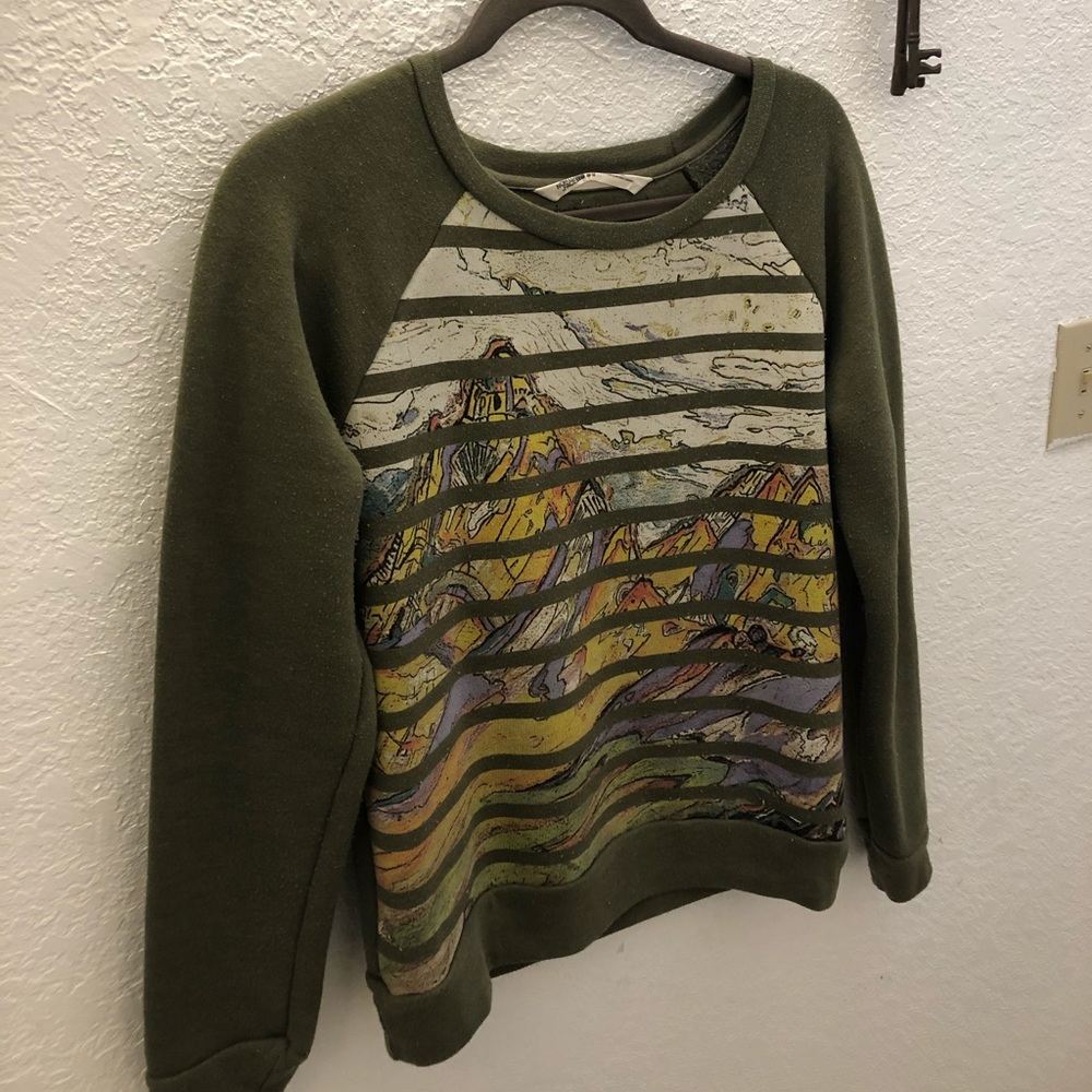 Northface crew neck sweatshirt